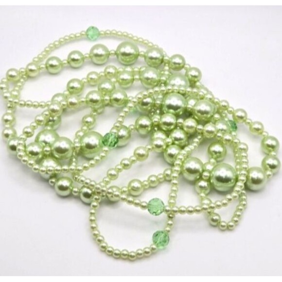 Vintage Extra Long‎ Mint Green Glass Faux Pearls and Faceted Green Glass Accents - Picture 2 of 3